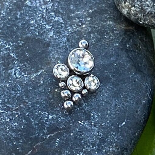 Top de titanio con 4 Swarovski® - Imagen 2