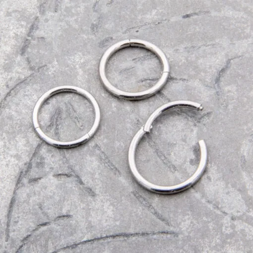 Aro de titanio para piercing nostril