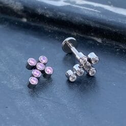 Top de titanio con forma cruz y 6 zirconias