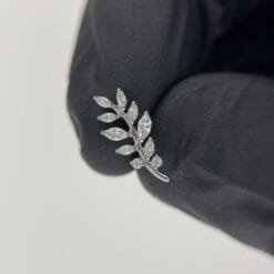 Top de titanio y zirconias, con forma de rama